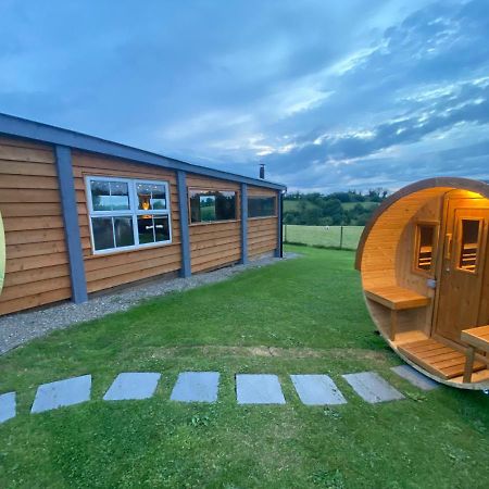 Sleeps 12 Hot Tub Sauna Cinema Pets Welcome Enniskillen Ngoại thất bức ảnh