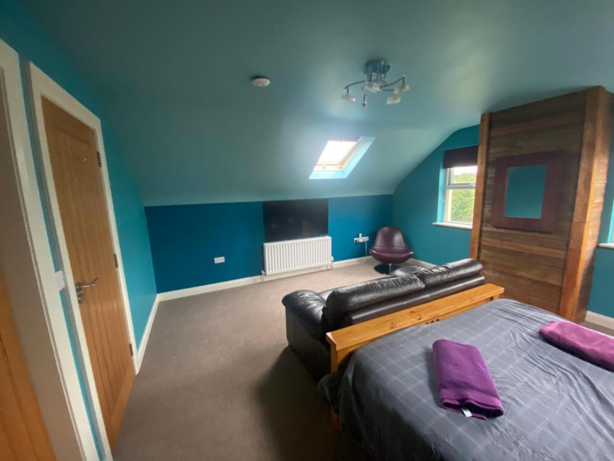 Sleeps 12 Hot Tub Sauna Cinema Pets Welcome Enniskillen Ngoại thất bức ảnh