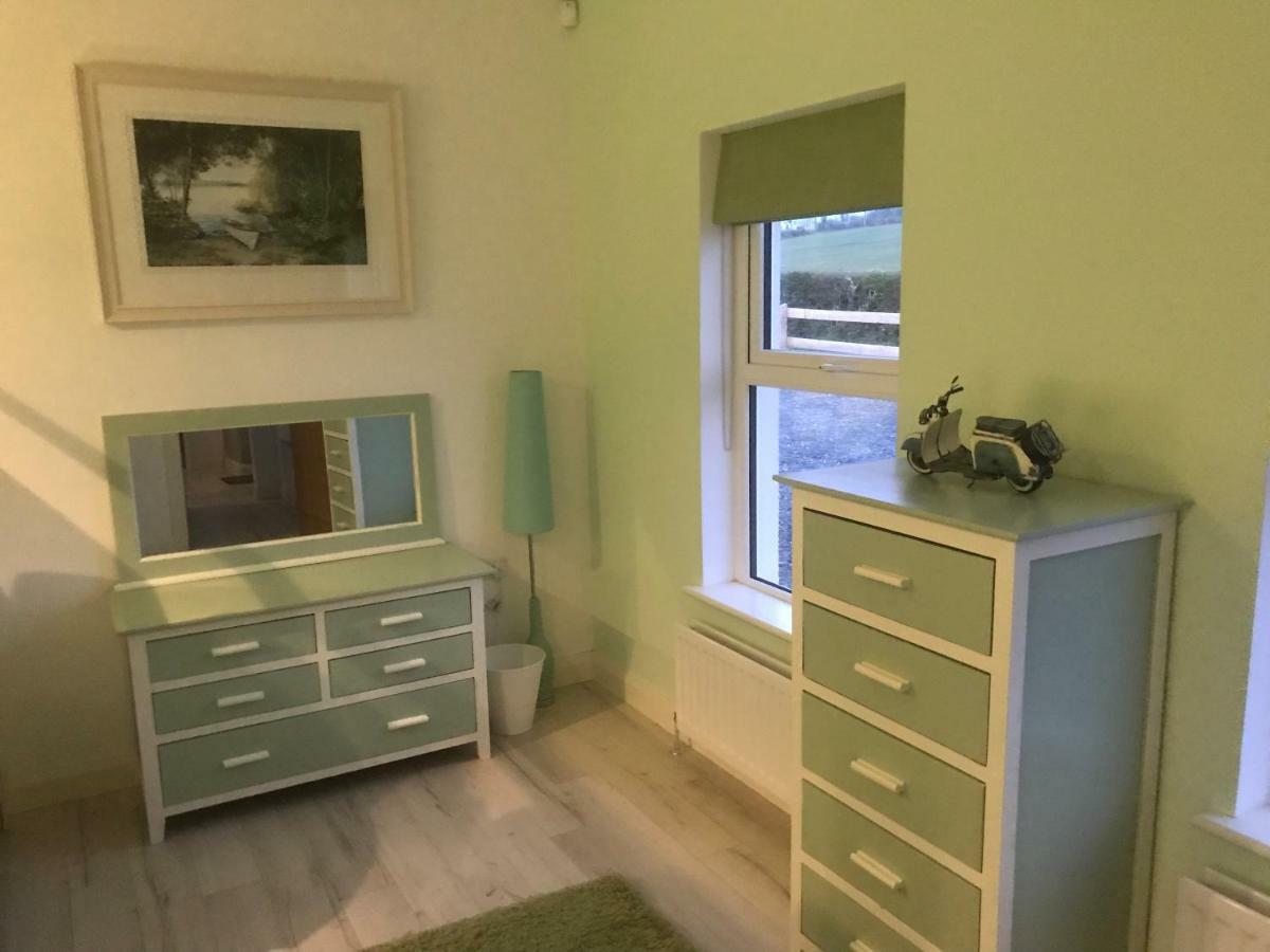 Sleeps 12 Hot Tub Sauna Cinema Pets Welcome Enniskillen Ngoại thất bức ảnh