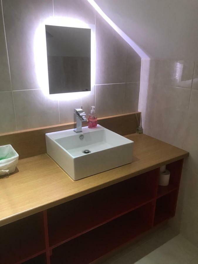 Sleeps 12 Hot Tub Sauna Cinema Pets Welcome Enniskillen Ngoại thất bức ảnh